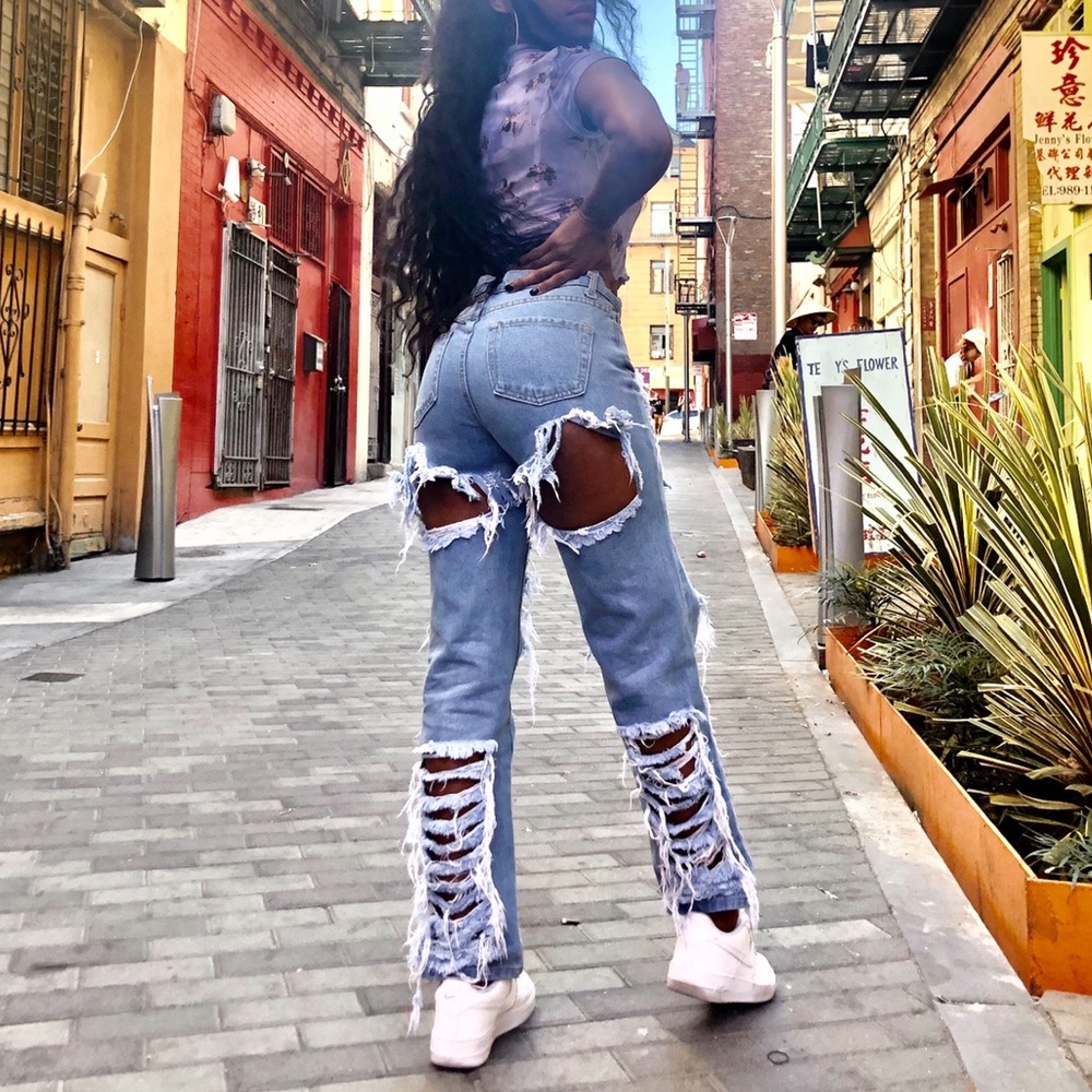 SEXY distressed jeans